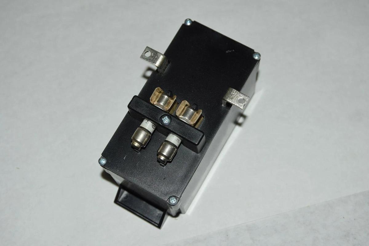 Used HUBBELL HBL160PMM277 277Vac Transient Voltage Surge Suppressor Rep. Module