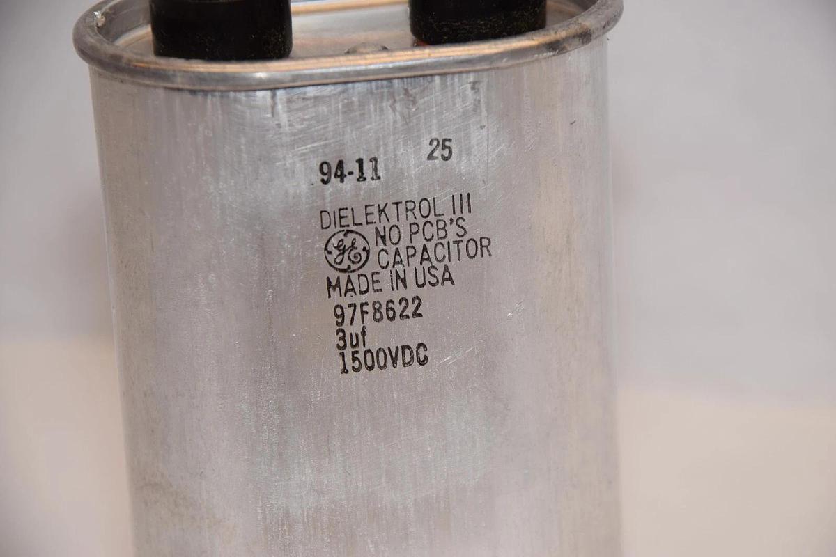 Used GE / GENERAL ELECTRIC 97F8622 , 94-11 3uF 1500Vdc Capacitor