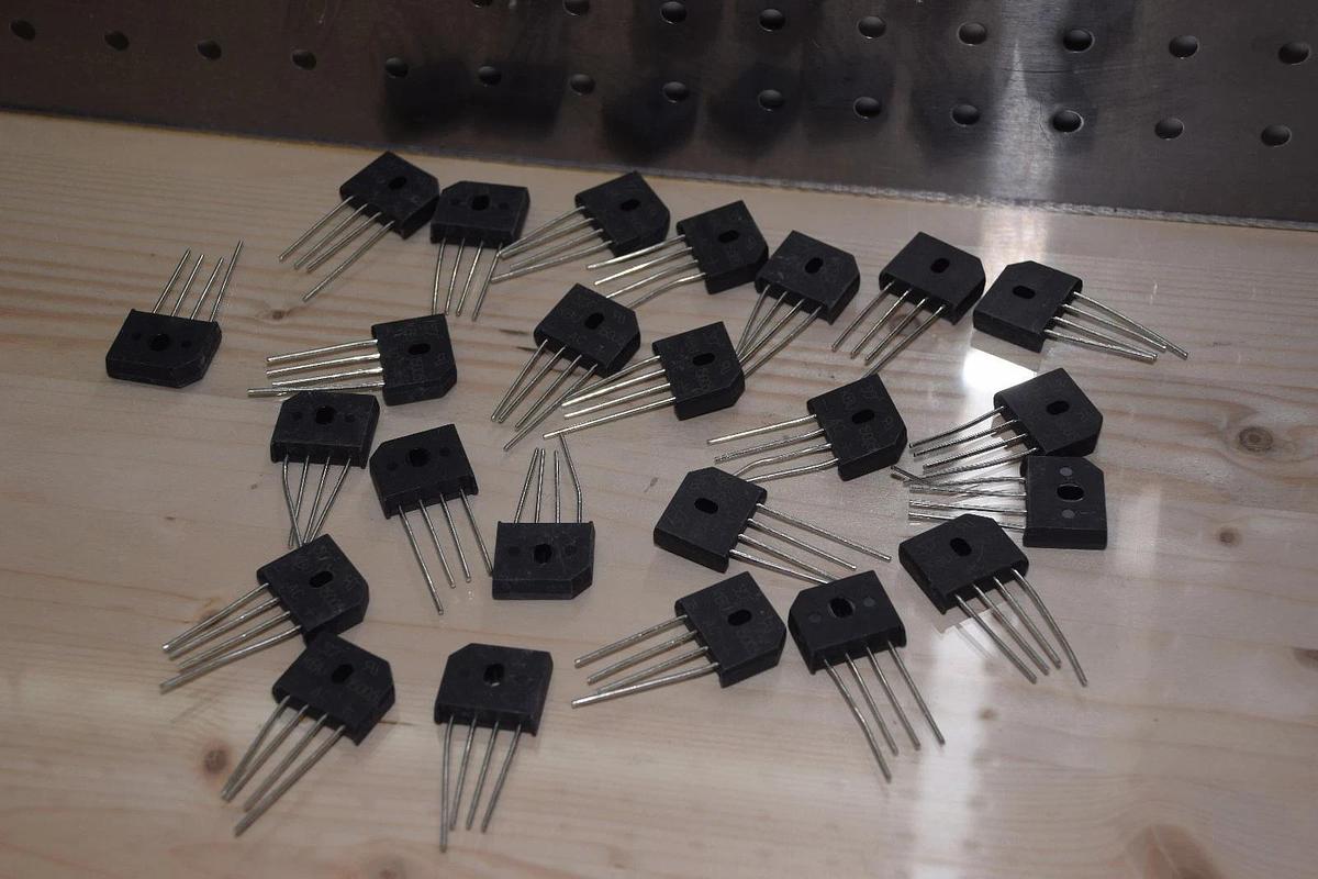 Used (LOT OF 24) KBU 15005 4 LEADS DIODE BRIDGE RECTIFIER