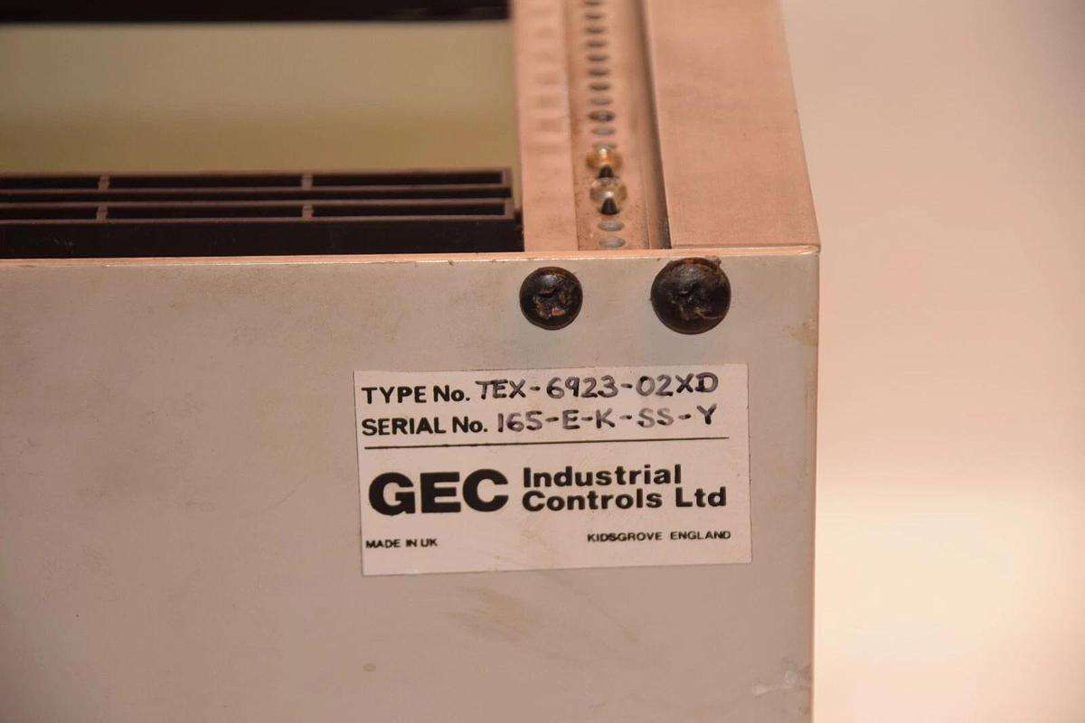 Used NUM GUTTINGER TELEMECANIQUE TEX 6923-02XD 3 Axis GEC Gemdrive Mk2 DC Servo rack