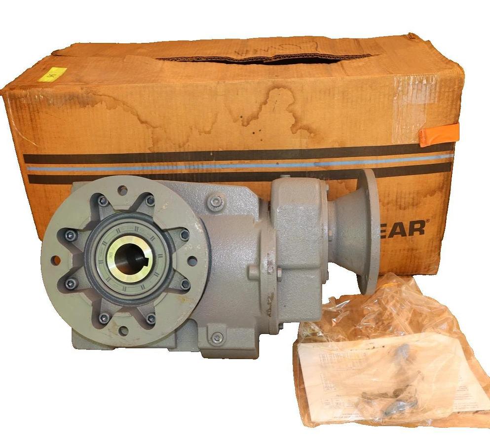 Boston Helical Worm Speed Reducer Gear Box SF863BRF450SB5M6 450:1 .59hp (NEW)