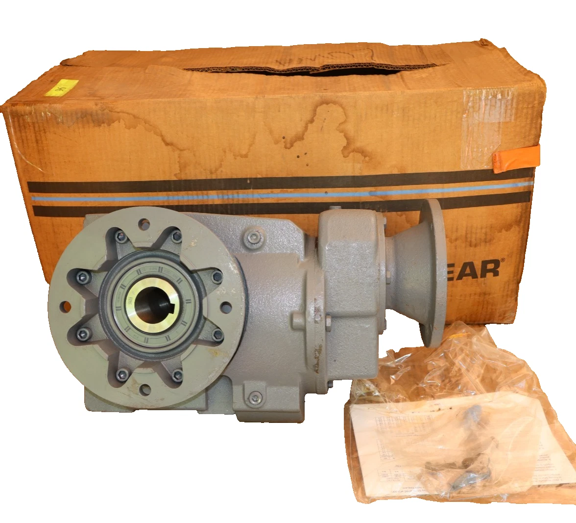Boston Helical Worm Speed Reducer Gear Box SF863BRF450SB5M6 450:1 .59hp (NEW)
