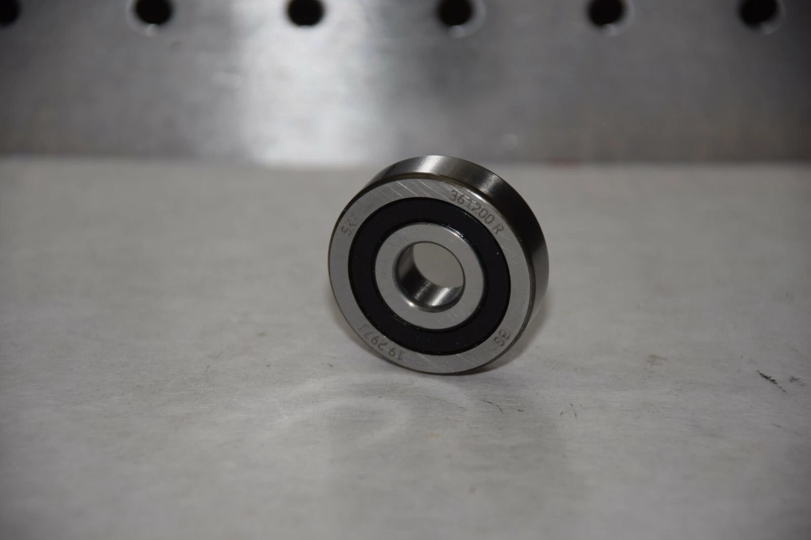 SKF 361200R 361200-R RUBBER SEALED BEARING NEW