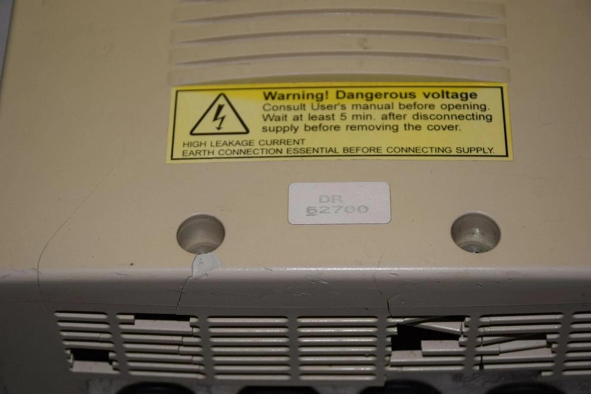 Used ABB ACS300 ACS311-2P7-3 ACS3112P73 380/480V 5A 4.1A INVERTER DRIVE