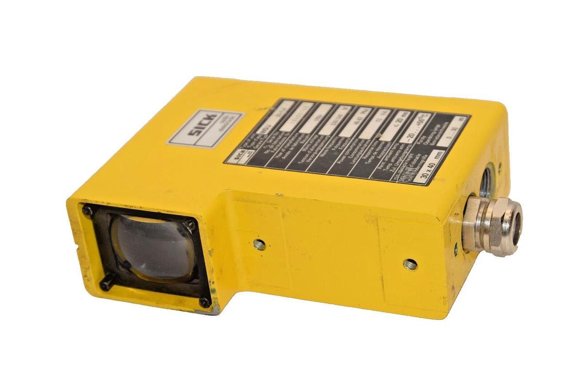 Used SICK Photoelectric Receiver WSU 25-100 WSU25100 220/240V 48/62Hz 12Va