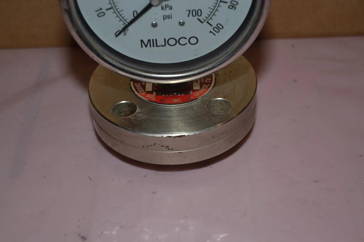 ZAVODA MFG T530-21 T53021 4218 100 PSI LIQUID FILLED PRESSURE GAUGE