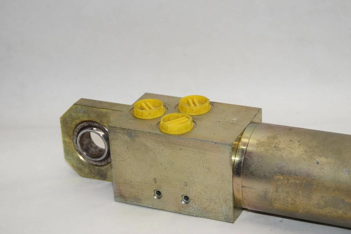 (NEW) KNAPP LB432200150F004 D-93092 Micro Fluid Hydraulic Cylinder