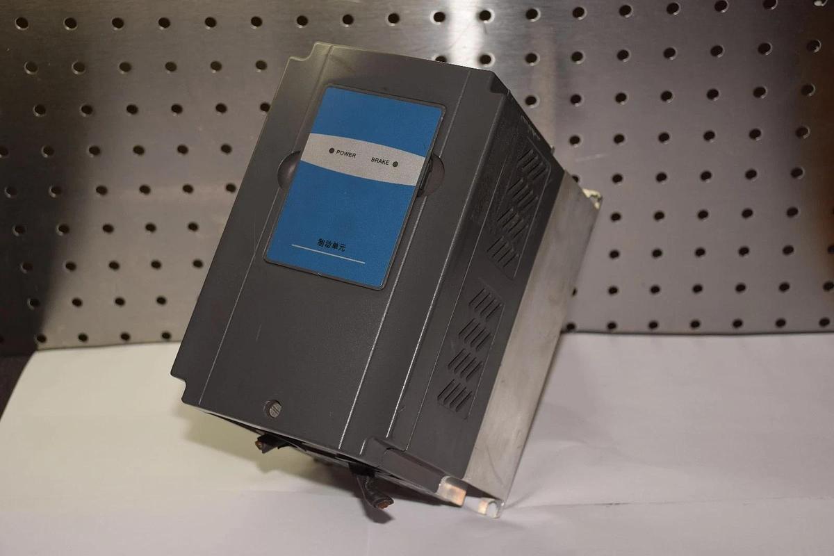 Used YASKAWA CDBR 4030 CDBR4030 1081007073 50A 15A BREAKING UNIT