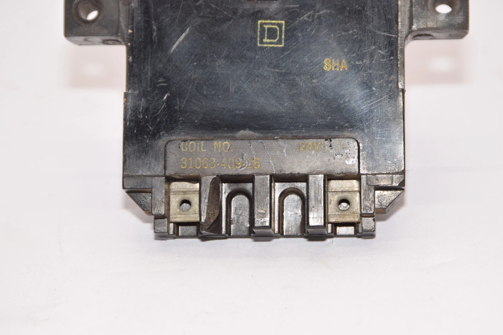 Used SQUARE D 31063-409-16 24V Coil *Chip*