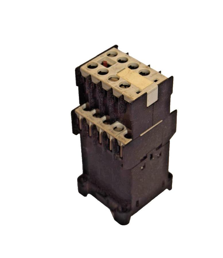 Used Siemens 3TH2262-0AN2 , 3TH22620AN2 220Vac Control Relay