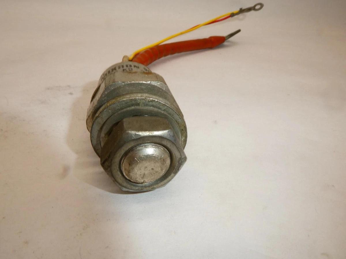 (NEW) SEMIKRON SKT 55/06C SKT55/06C K2 339-011-0001 9048U Thyristor