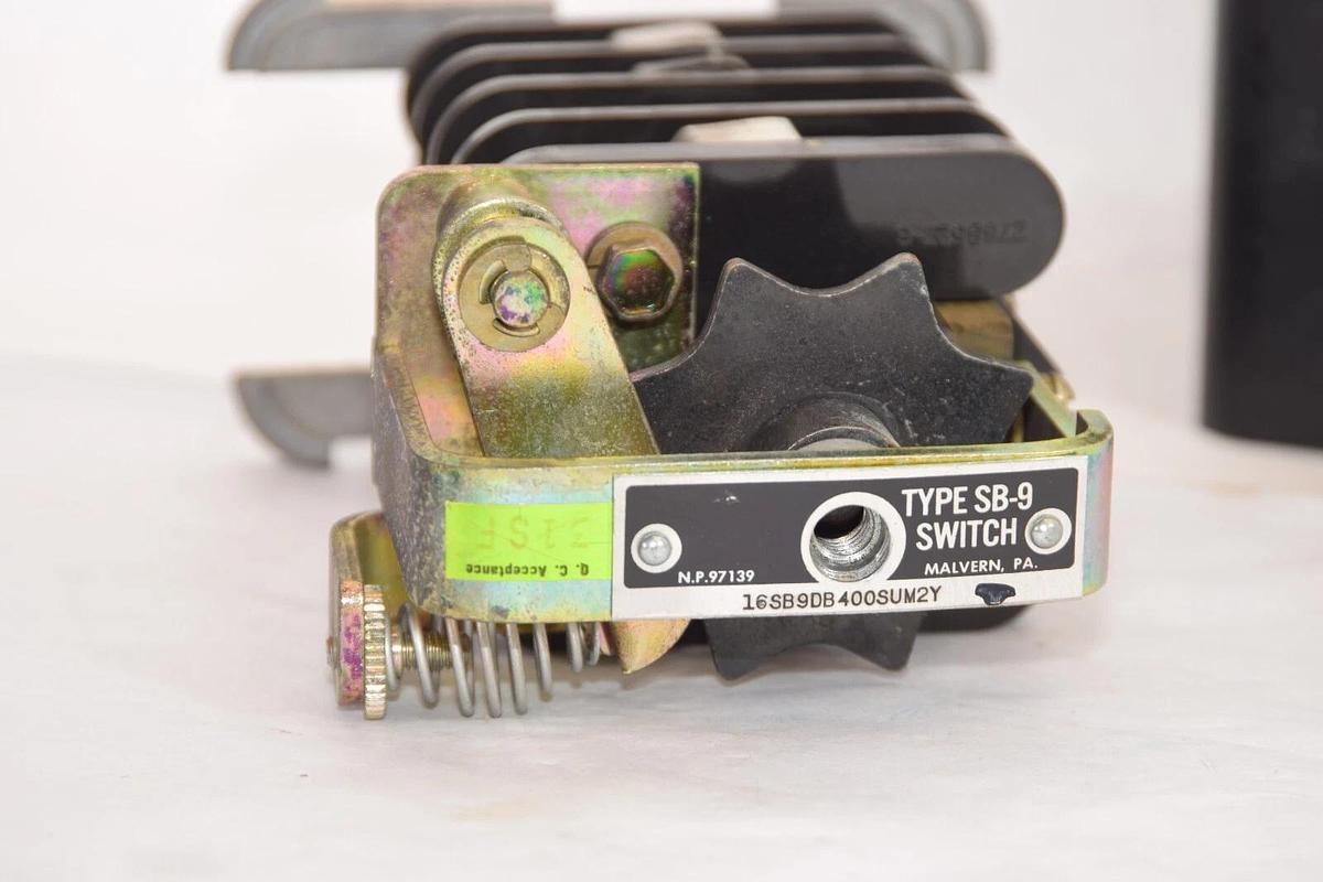 (NEW) GE GENERAL ELECTRIC 16SB9DB400SUM2Y Type SB-9 Switch *No Handle*