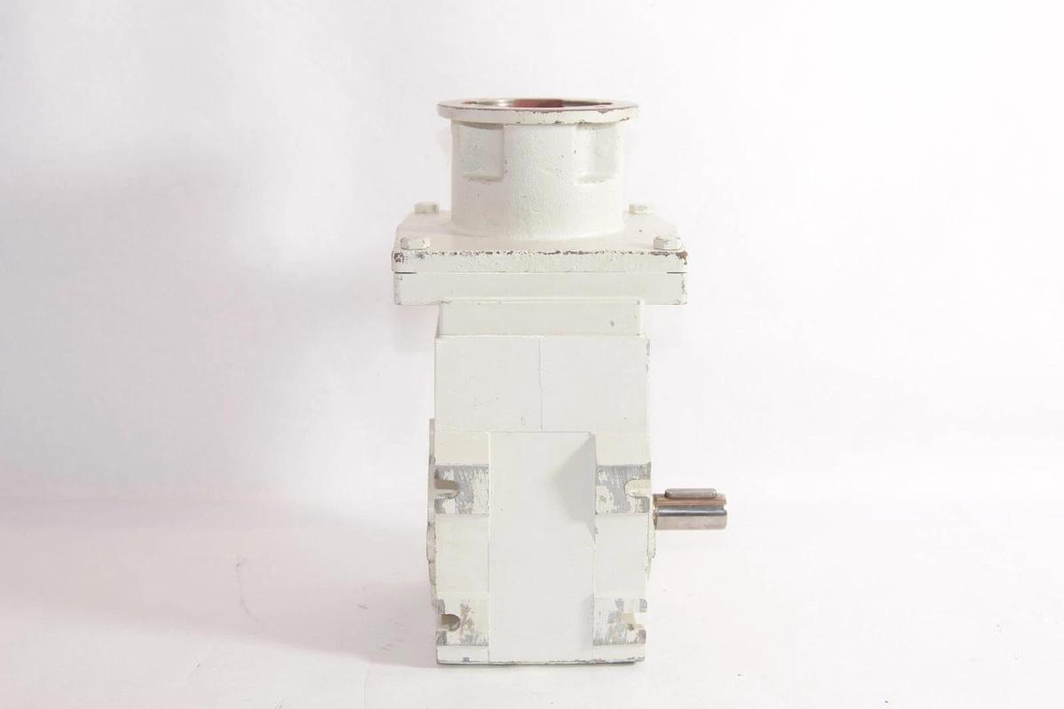 Used LENZE GKR04-2N VBR 1B 3 A GKR04-2N VBR1B3A Gear Motor