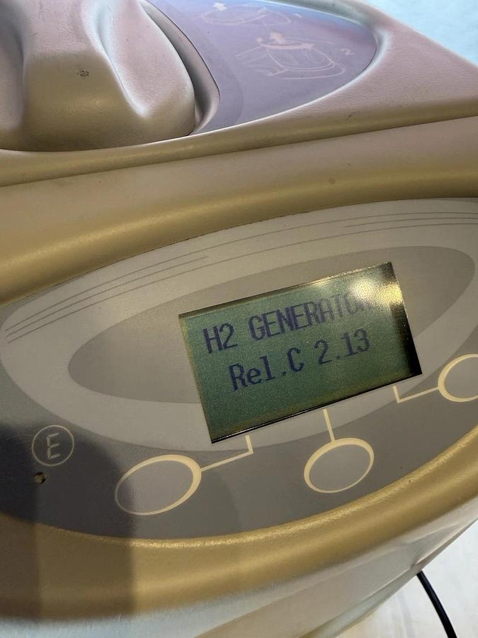 Used PerkinElmer NM-H2 500 Hydrogen Generator NMH2 Hydrogen 500