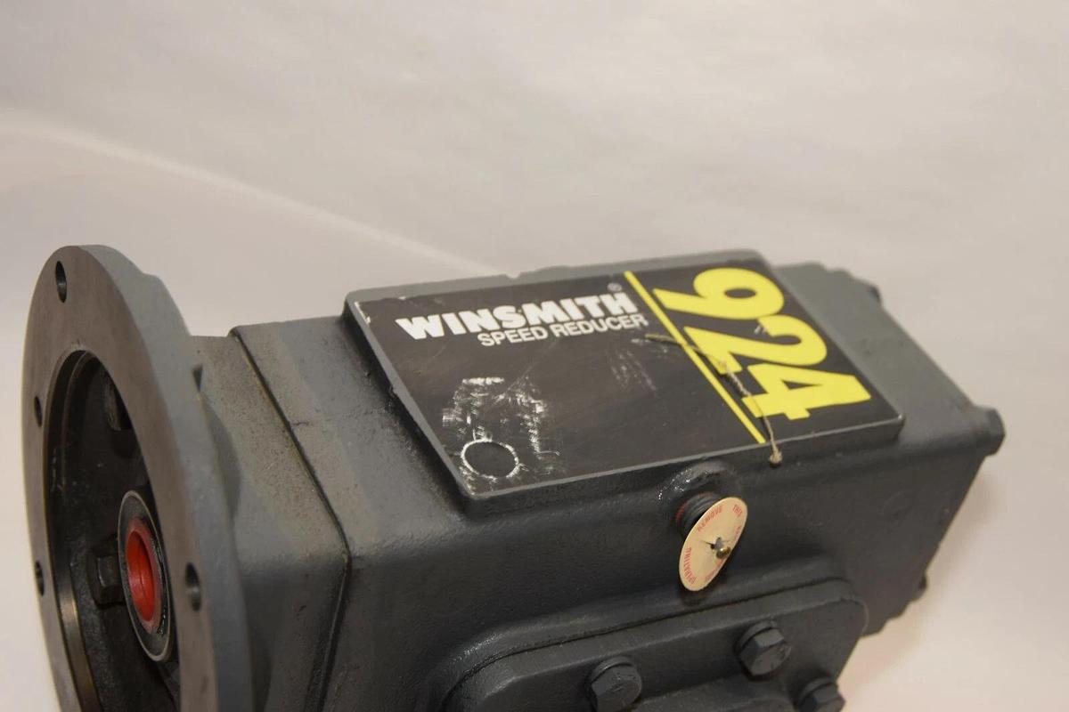 Winsmith 924 924MDN Gear Box Speed Reducer 1750rpm 2.77hp Ratio 10:1 NEW
