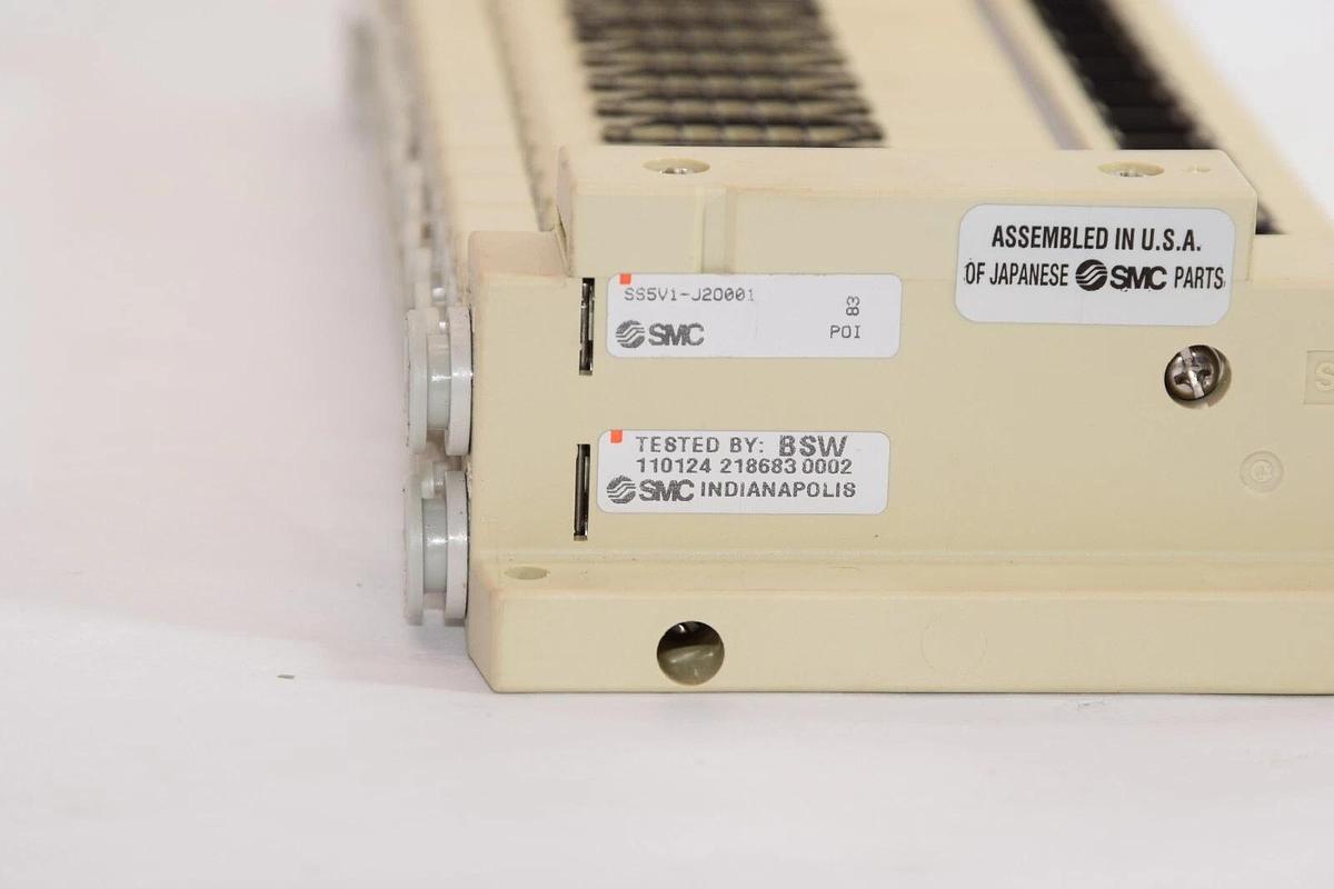 (NEW) SMC SS5V1-J2O001 , SS5V1J2O001 Manifold