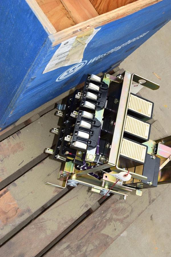 Used Westinghouse Air Circuit Breaker Type DB15 225 Frame Size 600VAC  (New)