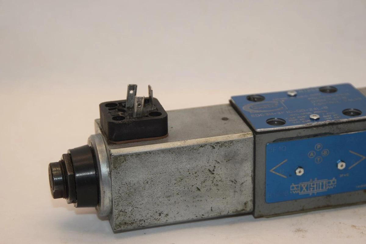 Used CONTINENTAL HYDRAULICS ED03M-3F10-GD-24L-B Directional Control Valve