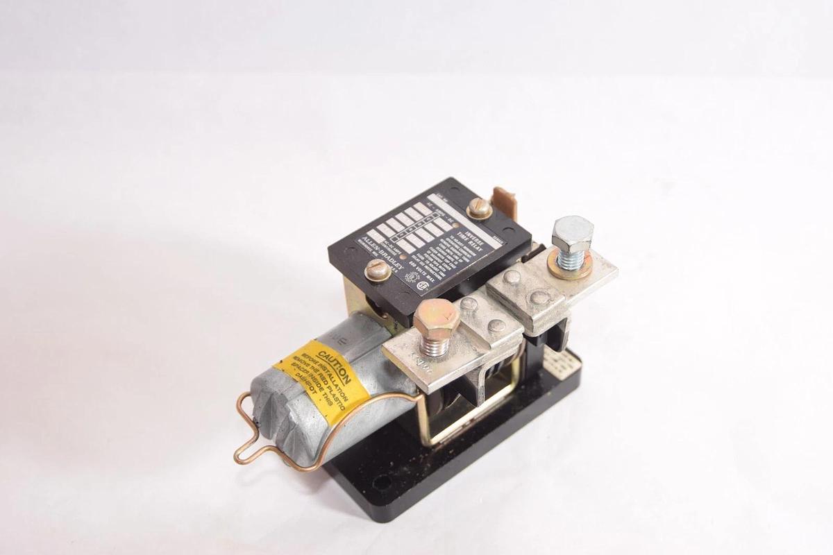 Used ALLEN BRADLEY BULLETIN 810 X-A23A 185A Continuous 600V Inverse Time Relay