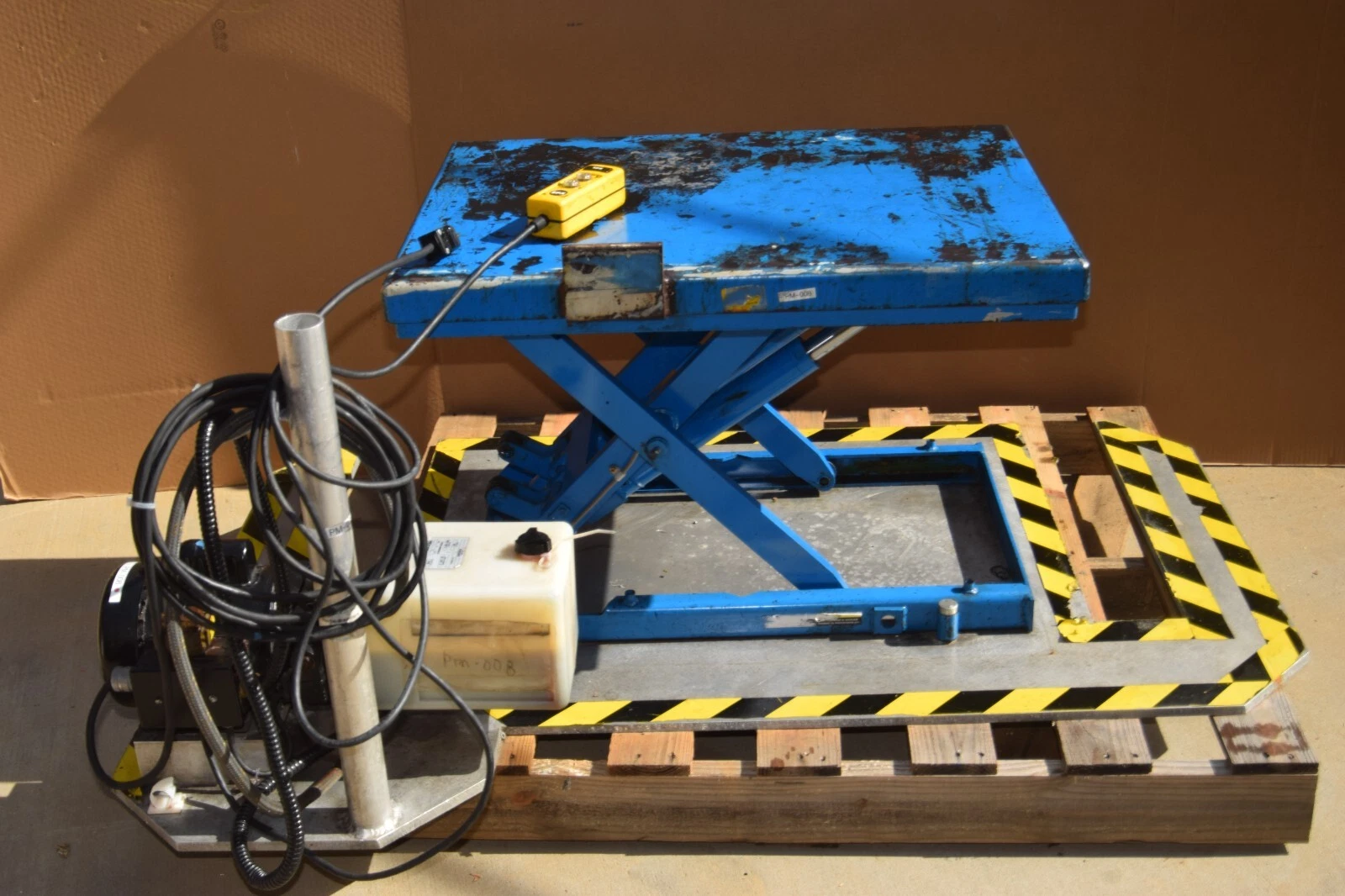 Used Bishamon LX50 Hydraulic Scissor Lift Table 1,100lb Capacity 115/230v w Pump