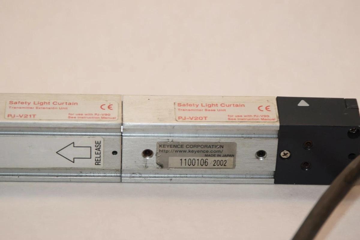 Used KEYENCE Safety Light Curtain Transmitter Extension PJ-V20T With PJ-V21T PJV20T