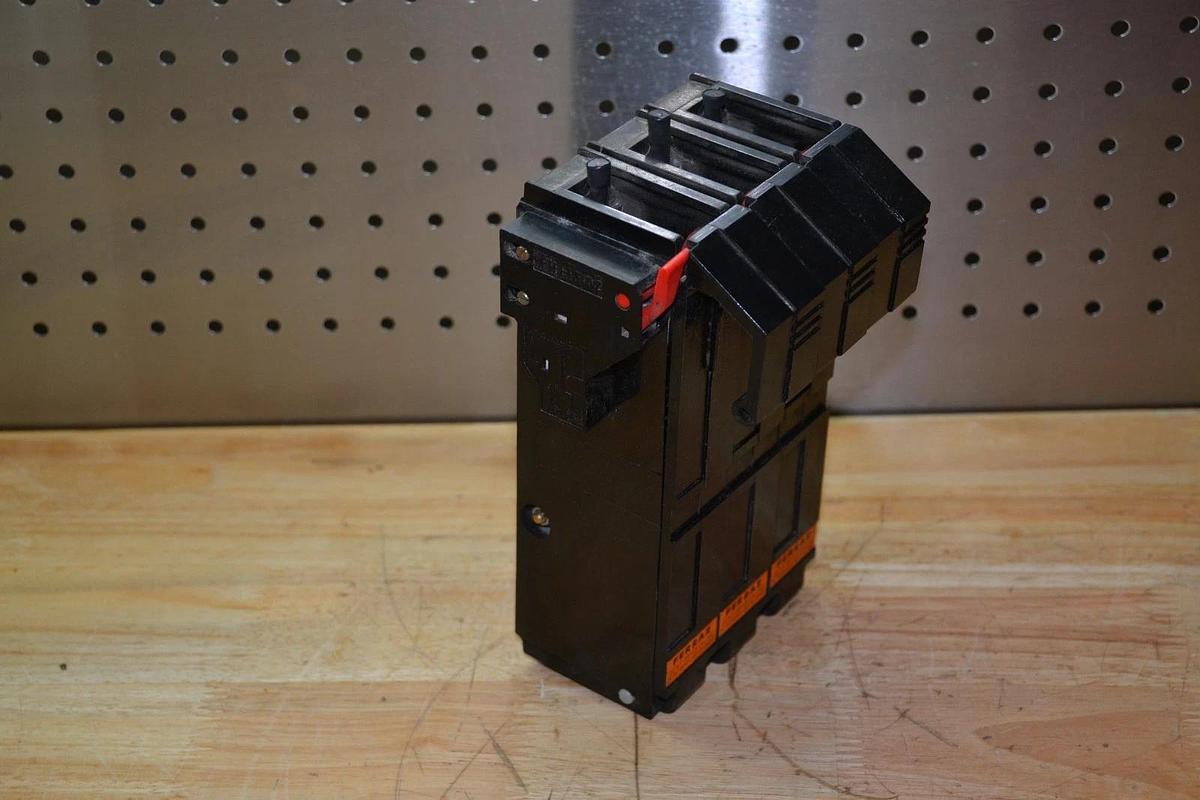 Used FERRAZ PSIII 20.127 PRE + MC.PS EO97294 PDFH1003FUHRWMA 125A FUSE HOLDER