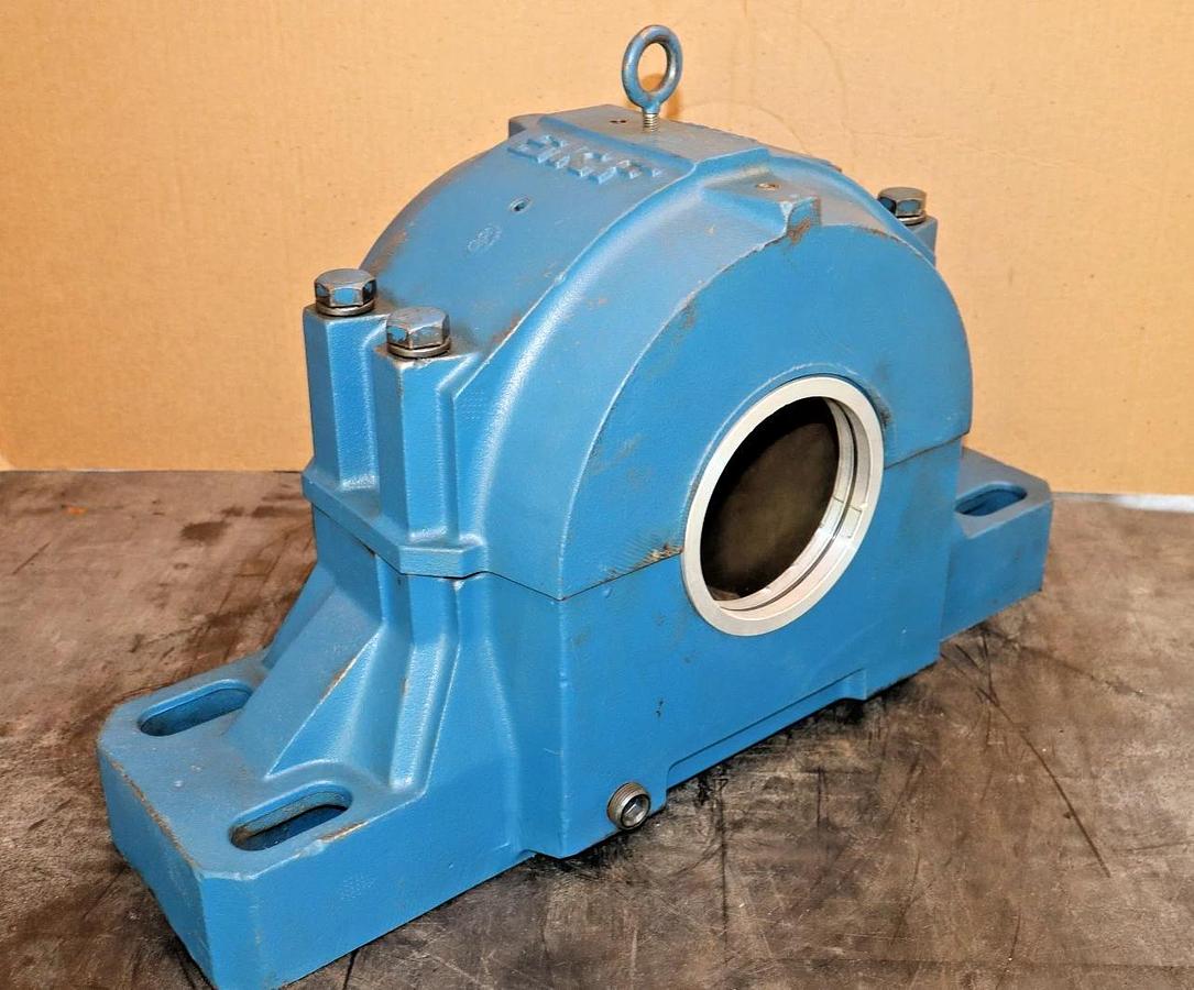 SKF Pillow Block HOUSING 4-Bolt SAF630 SAF-630 SAF 630 Split Plummer 2 Piece NOS