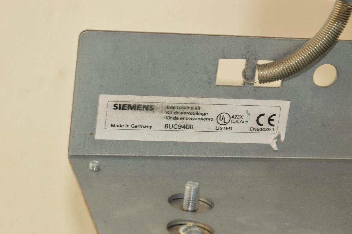 Used SIEMENS 8UC9400 Interlocking Kit for Circuit Breaker