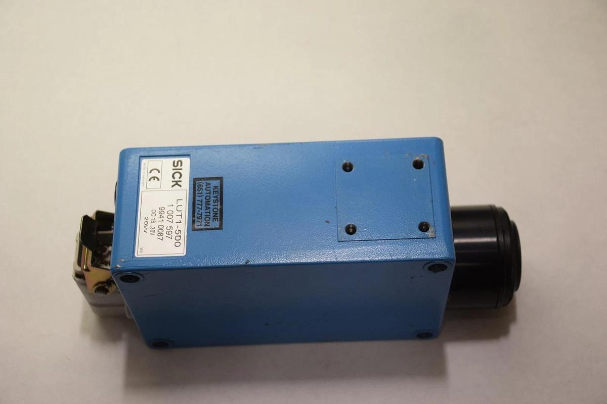 Used SICK LUT1500 Sick optic electronic scanner sensor LUT1-500 1 007 597 9941 0087