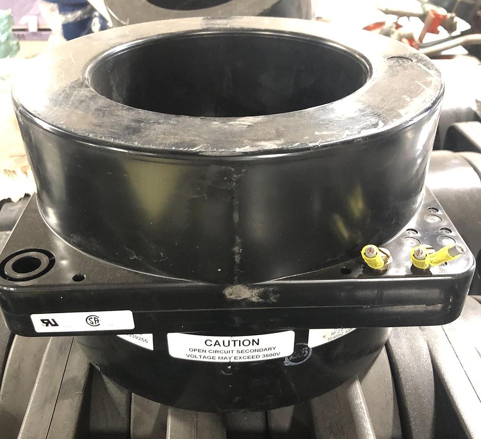 Used INSTRUMENT TRANSFORMERS SFT-201 Cat 5 200:5 200:5A Ratio Current Transformer