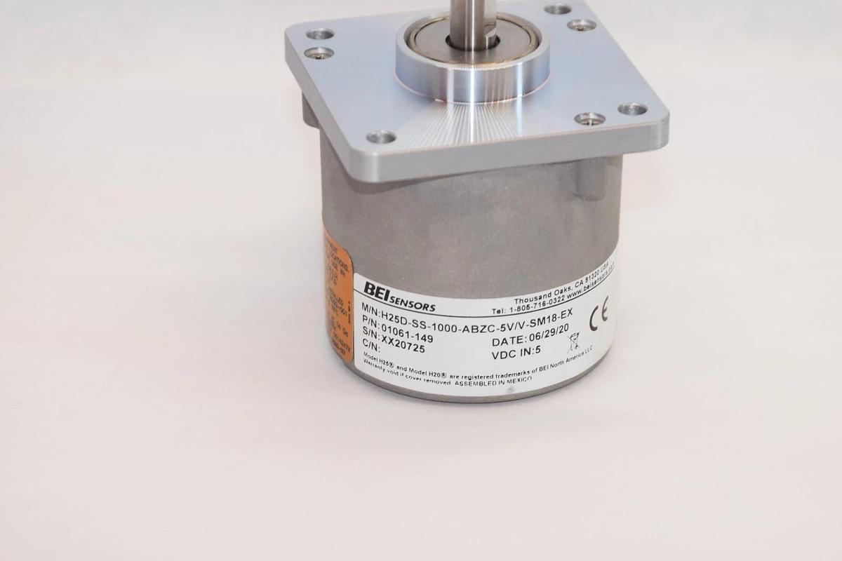 (NEW) BEI SENSORS 01061-149 01061149 5Vdc Encoder
