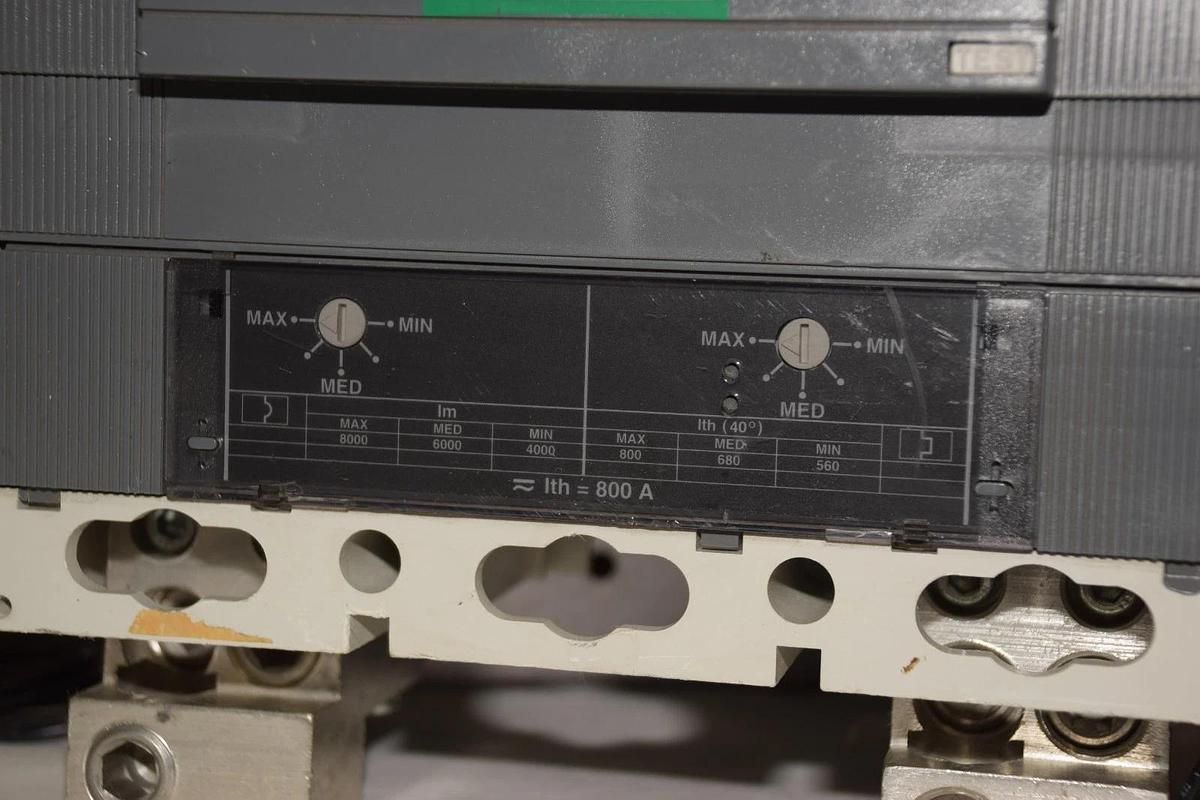 ABB S6N SACE S6 S6N800TX0-2AV8 Breaker AA00561395 122160041-001 400vac NEW