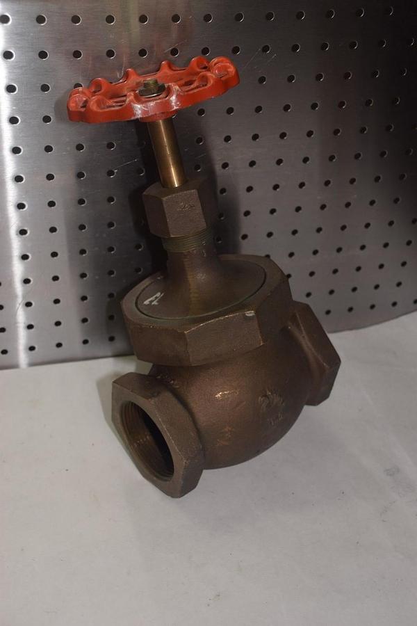 MILWAUKEE 150 S.W.P. 300 W.O.G. 2-1/2" GATE VALVE NEW