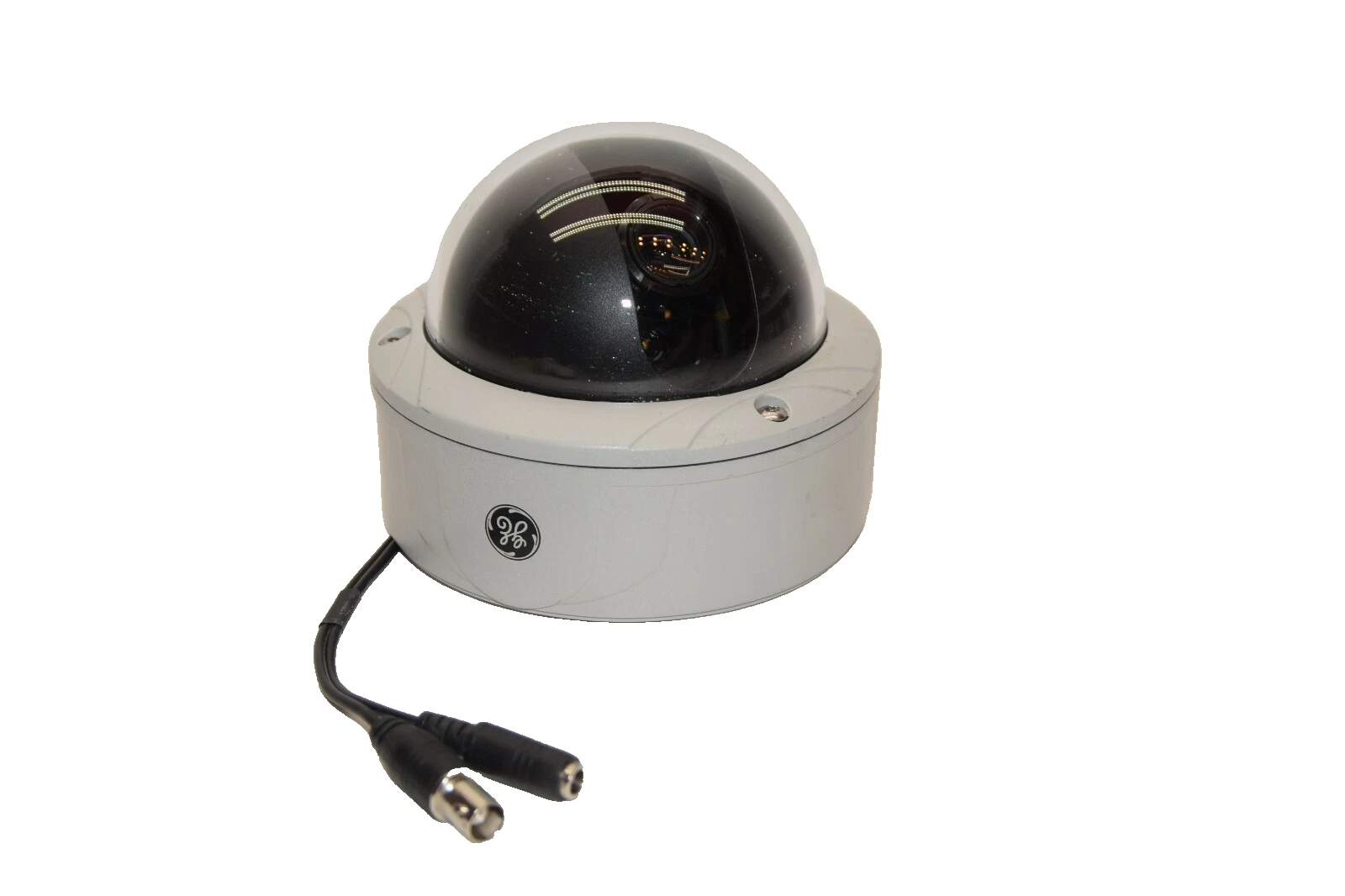 Used GE GENERAL ELECTRIC UVD-XP3DNR-VA9 1/3" Color 9-22mm Rugged Dome Camera
