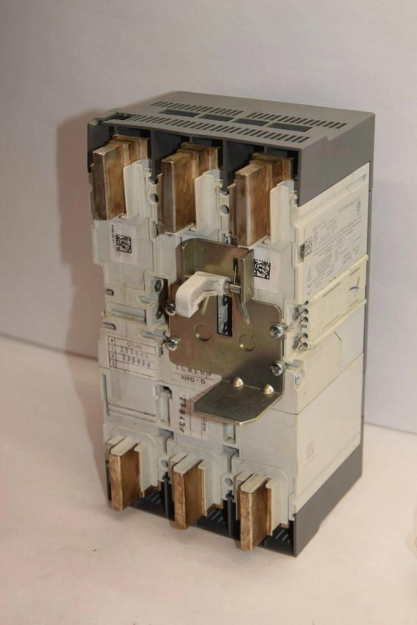 Used ABB SACE TMAX T5 L-D 400 T5L-D400 3P Circuit Breaker