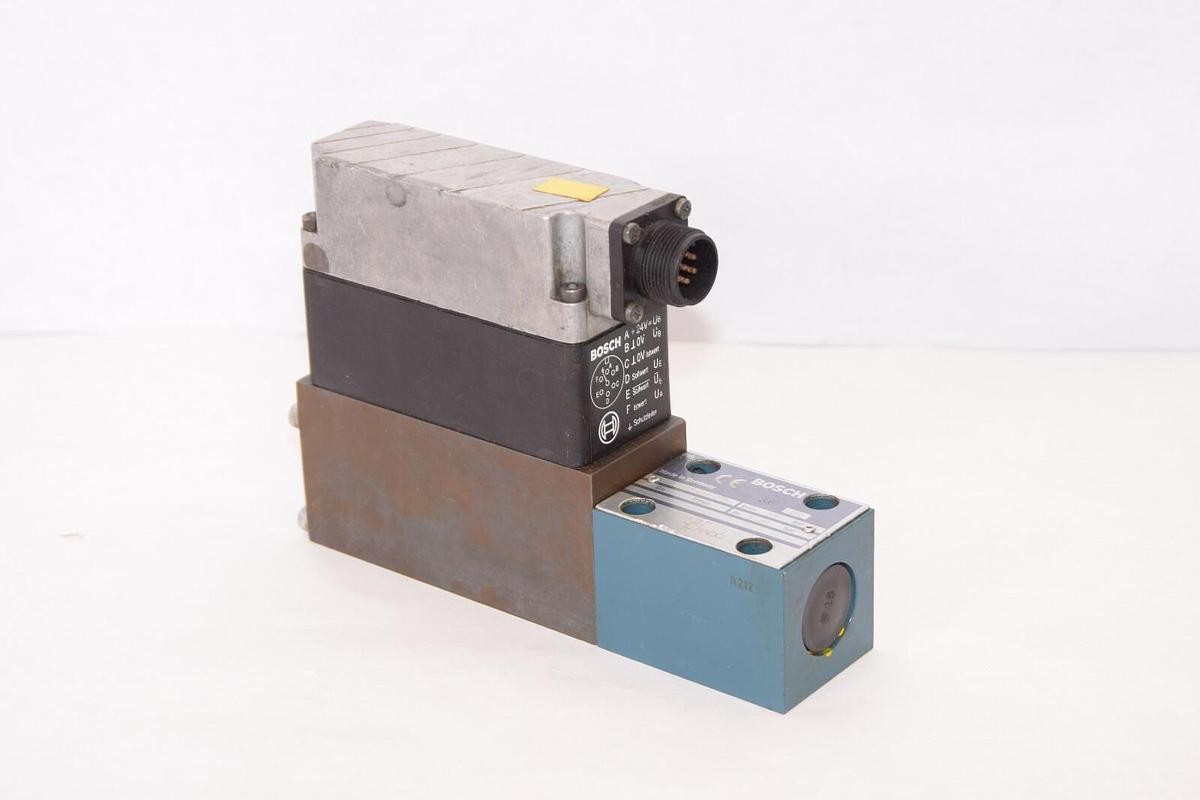 Used BOSCH 0 811 402 072 0811402072 3...80 bar 24V Proportional Valve