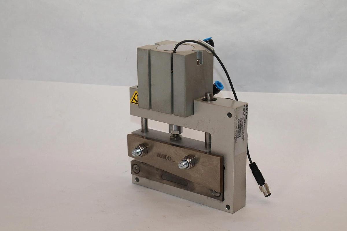 Used AZCO GO8011C , 2021000066 , 973-439-1428 Guillotine Knife Assembly