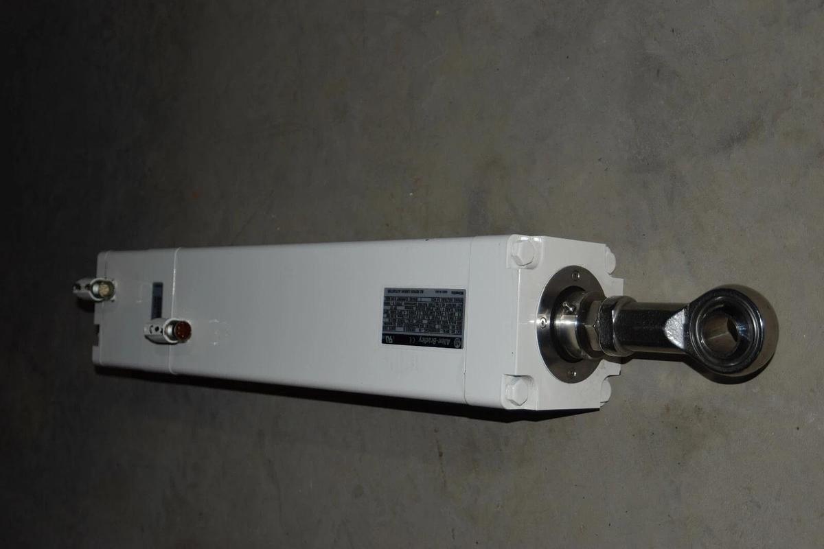 (New) Allen Bradley AC Servo Linear Actuator MPAI-B5300EM34C-W 460V