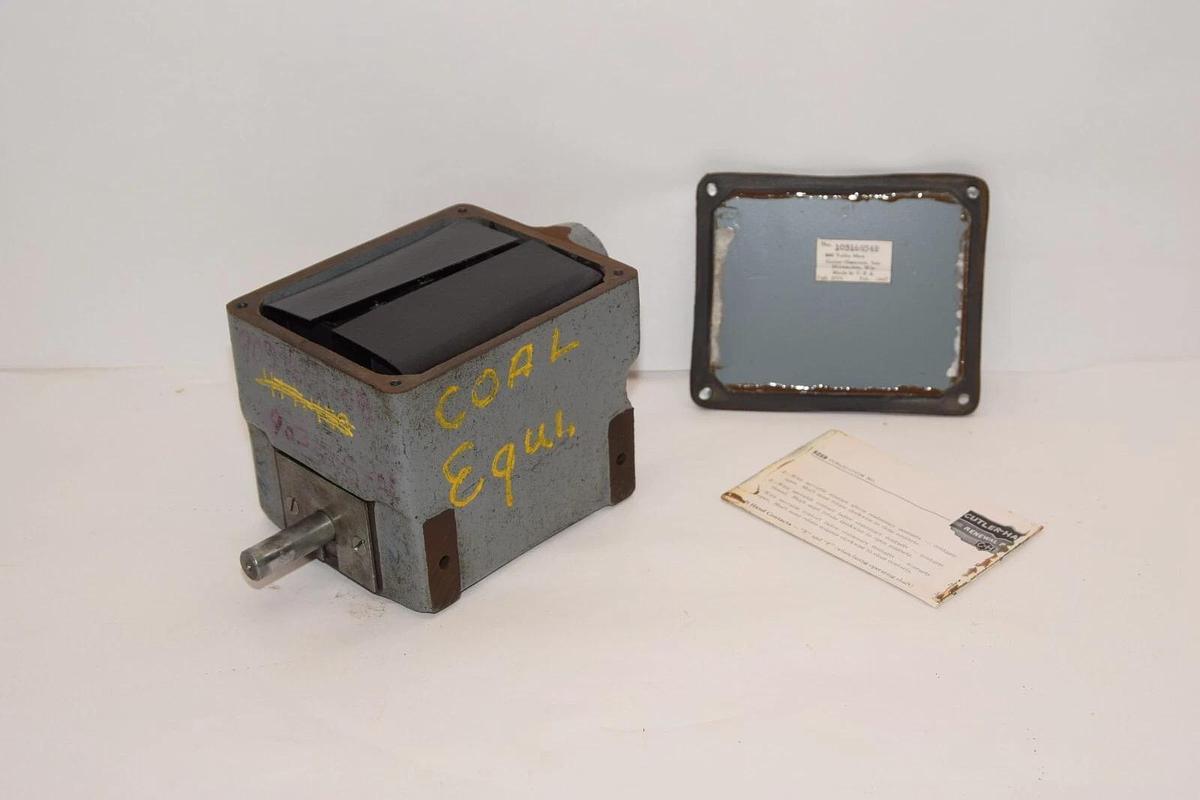 (NEW) CUTLER HAMMER 10316H54B Rotating Shaft Limit Switch (vintage 1947)