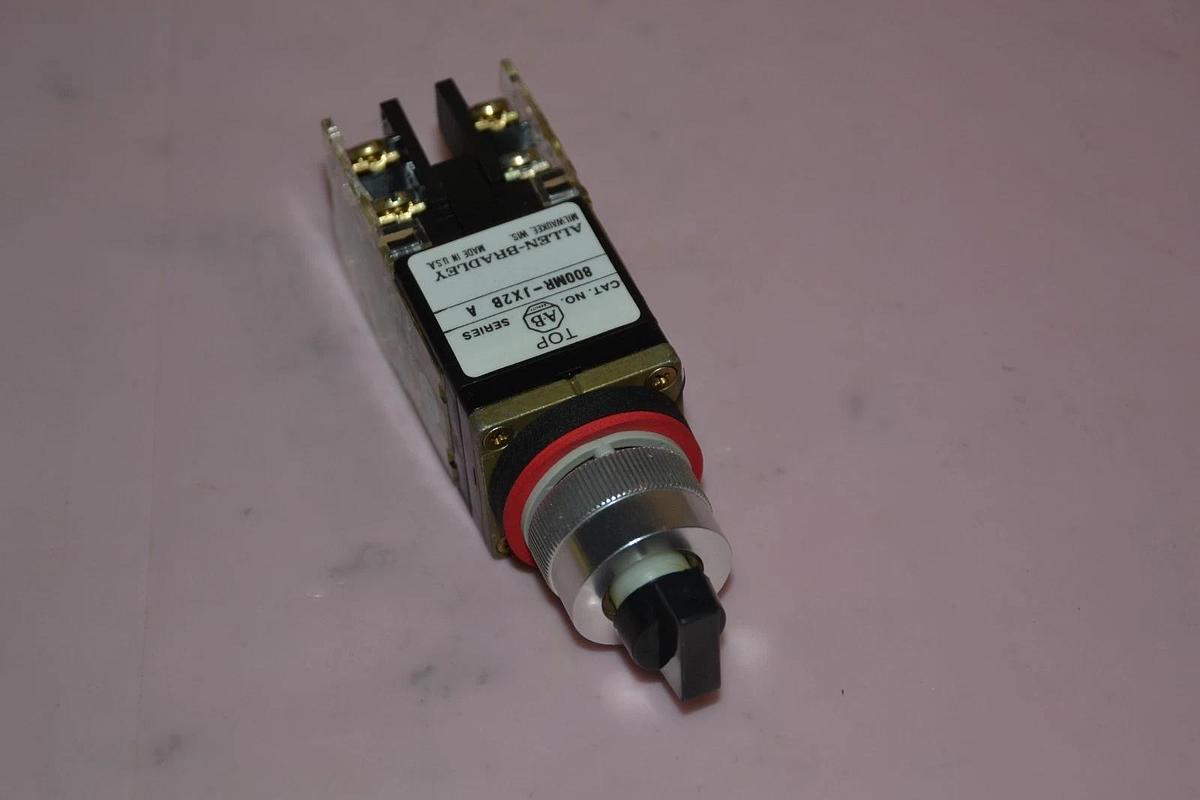 ALLEN BRADLEY 800MR-JH2BBK 800MRJH2BBK SER C SELECTOR SWITCH NEW