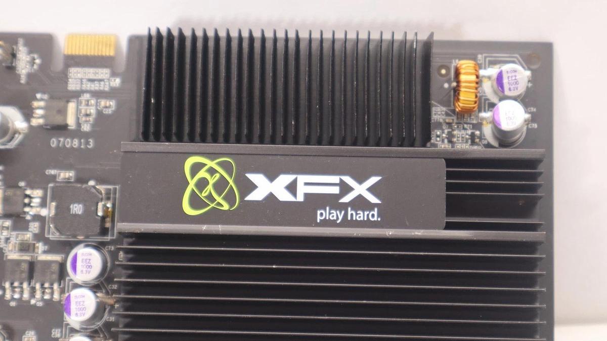 Used NVIDIA XFX GF8500GT 500M 512MB DDR2 VGA DVI GPU PCIe x16 SLI compatible