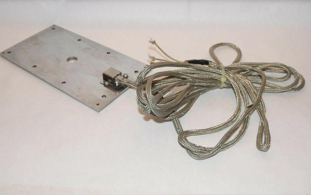 (NEW) ELEG 230V 1kW 41.105-203A Approx. 10.5" x 6" Heating Element Plate