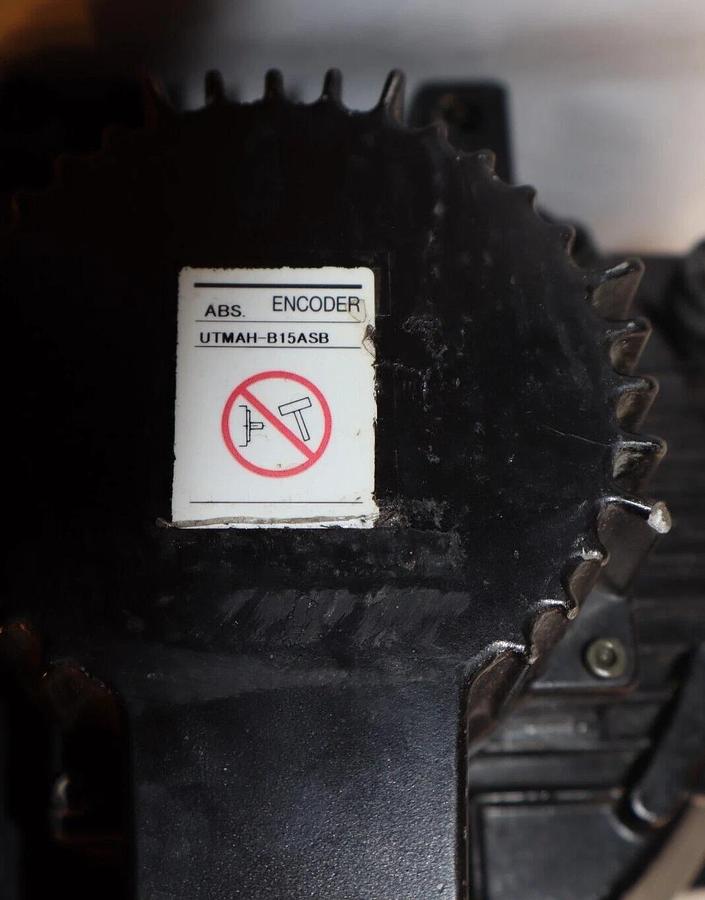 Used Yaskawa AC Servo Motor SGMG-55ASABC SGMG55ASABC 5500w 200v 1500r/min 42.1a