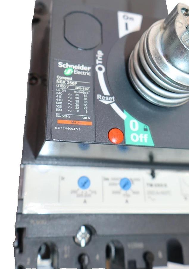 Schneider Electric Breaker 250A Rotary Extention NSX 100-160-250 F/N/H/NA (NEW)