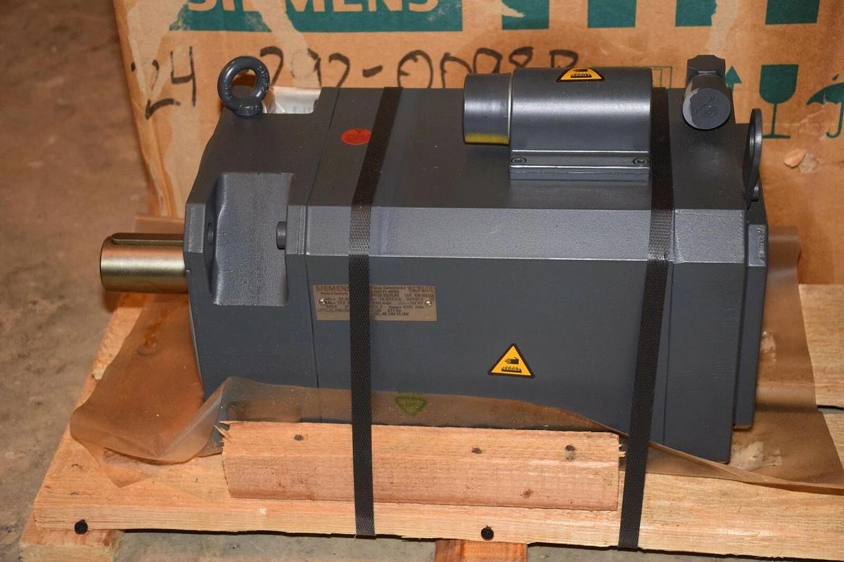(New) SIEMENS 1FT6102-8AF71-4AB0  27/Nm Brushless Servo Motor