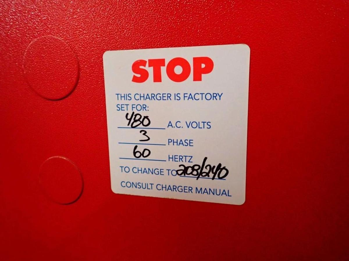 Used NorthEast Forklift Battery Charger 48V 24 Cell 208/240/480v 3NE24-600 600AH 3ph