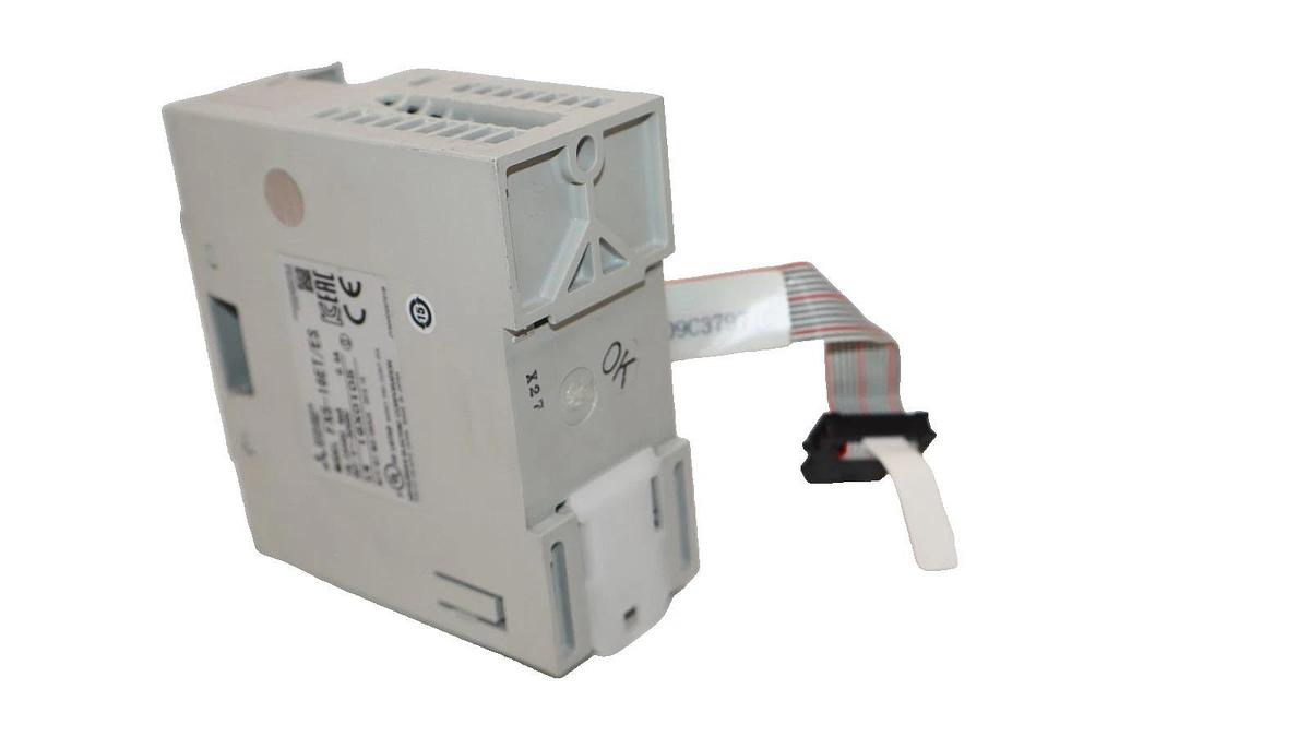 Used MITSUBISHI ELECTRIC FX5-16ET/ES FX516ETES 24Vdc 4mA Programmable Controller