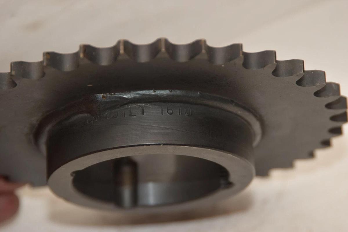 401L1 1610 40 35 4035 35 Teeth 1610 Bushing Sprocket (NEW)