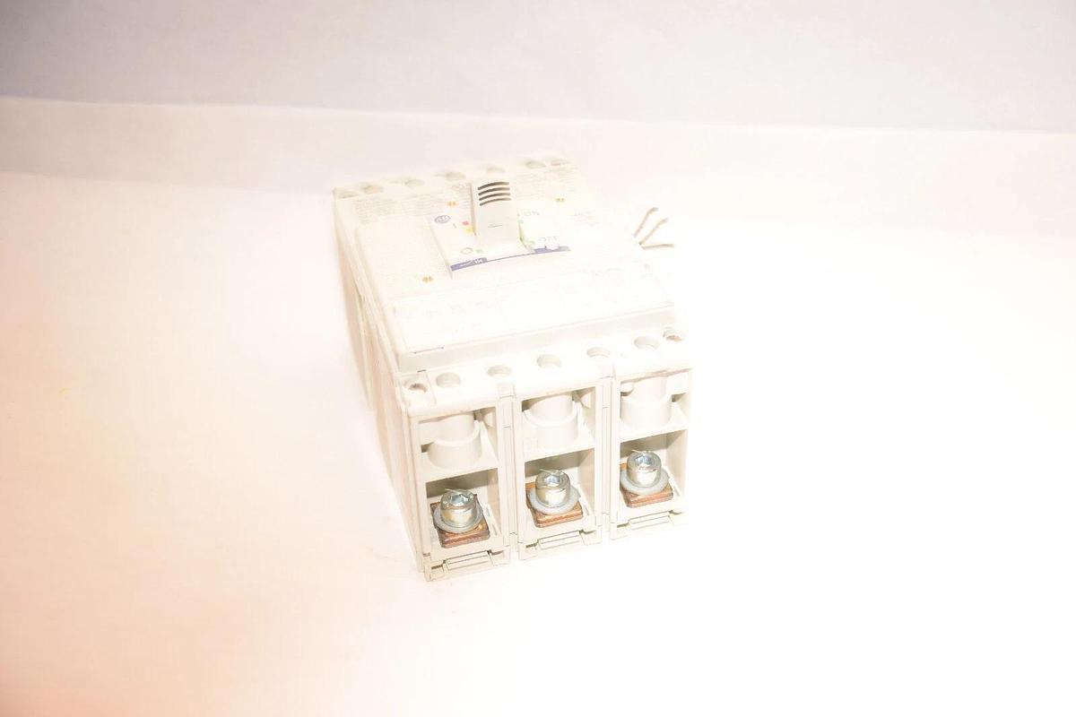 Used ALLEN BRADLEY Circuit Breaker 80A 140G-J6X3 140GJ6X3 Type HACR 3 Pole 80 Amp