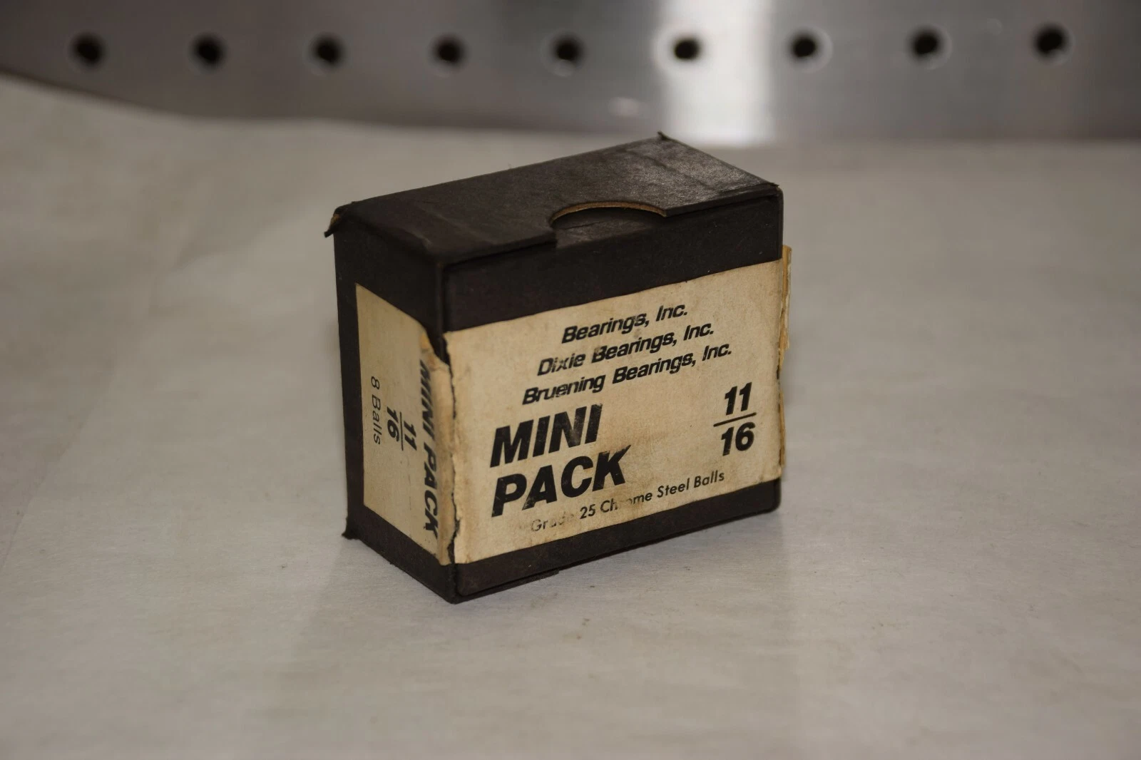 (BOX OF 8) BEARINGS INC. 11/16 MINI PACK CHROME STEEL BALLS NEW